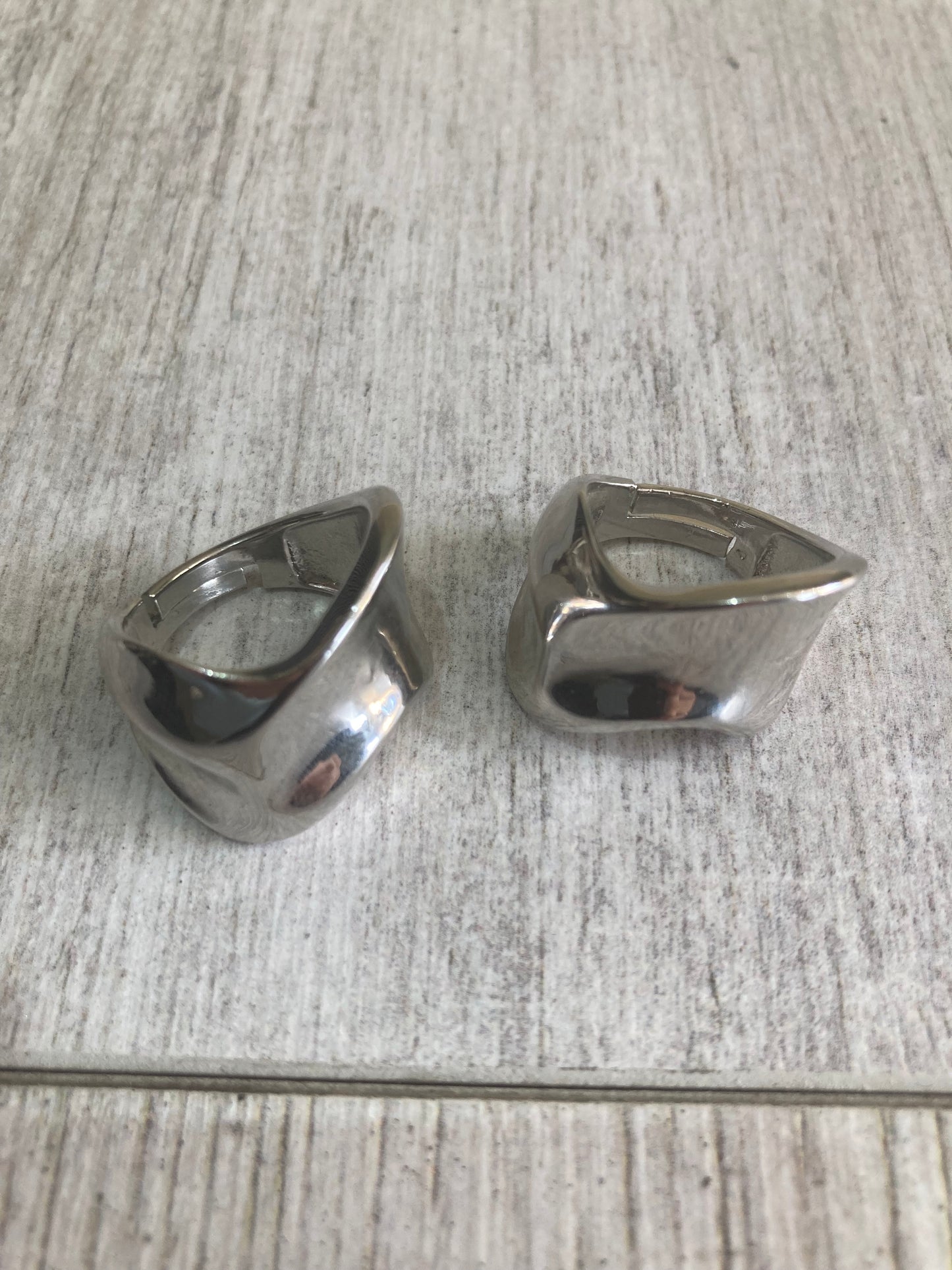 AC - Anillos