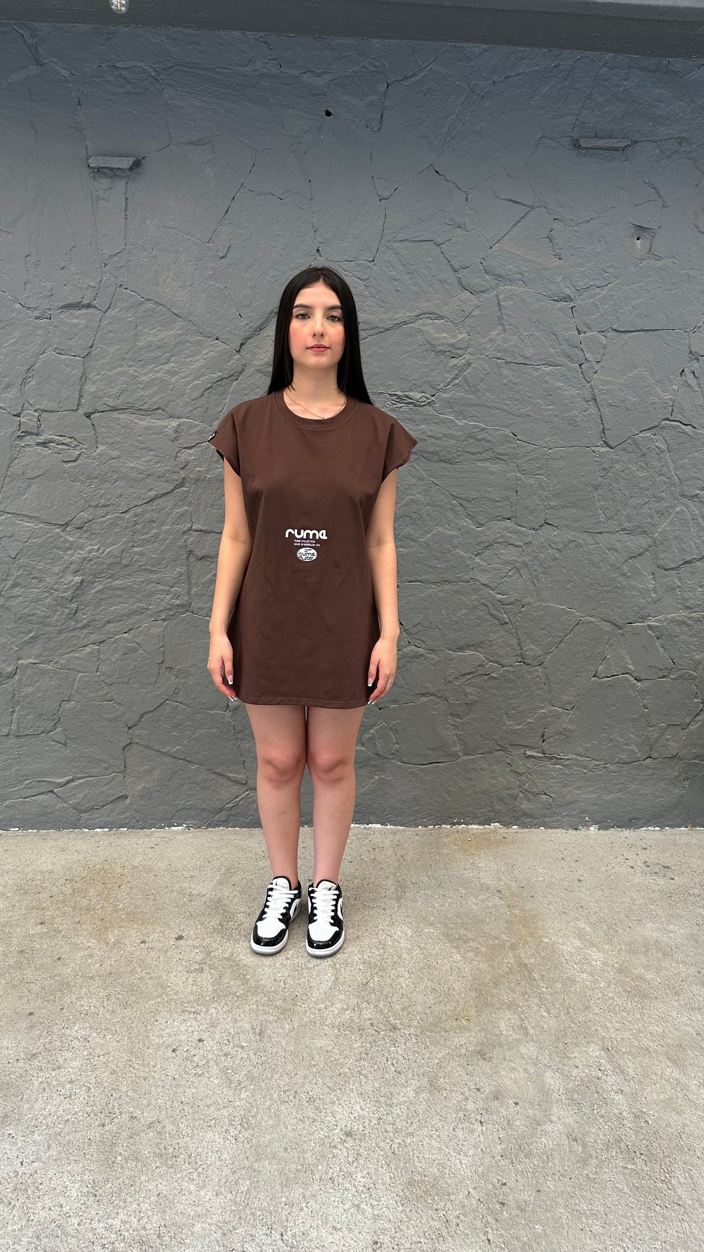 VESTIDO - MÚSCULOSO
